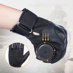 Gants de moto d'hiver confortables avec logo personnalisé en gros/Gants de moto en cuir vierge uni pour hommes - Product Image 4