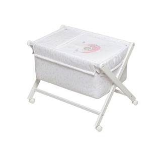 Lit bébé moderne en bois de hêtre blanc, design ours endormi, avec literie, vêtements et matelas pour bébés et enfants ROSE - Product Image 1