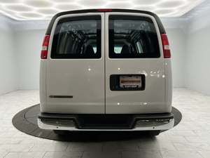 Elite Utilisé 2022 Ex-press Car-go 2500 RWD - Product Image 4