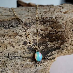 Pendentif en opale de Welo éthiopienne plaqué or 14 carats en argent sterling 925 jaune massif, grande ovale, pierre précieuse de 4,5 carats, bijoux fins - Product Image 4