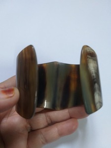 Pochette ronde décorative en corne avec détails d'inspiration vintage pour les soirées décontractées au prix le plus bas par HF CRAFTS - Product Image 6