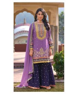 Caftan marocain de luxe pour femmes en tissu satin perlé avec ouverture - Product Image 1