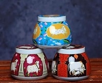Rajasthani imprimé Fruits secs et pot de faveur de mariage pour Halloween & Diwali indien Haldi Mehendi boîte-cadeau pour les fêtes de pendaison de crémaillère