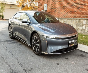 Offre exceptionnelle : Lucid Air Grand Touring 2025 d'occasion, propre et prêt à être expédié - Product Image 1
