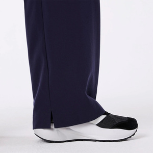 Pantalon de gommage personnalisé pour femmes Pantalon médical professionnel durable avec options de logo personnalisé pour le personnel de santé - Product Image 3