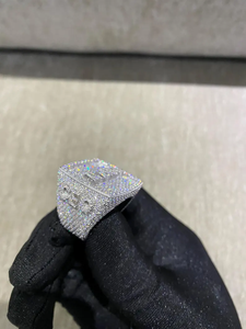 Anillo de Plata de Ley 925 con Incrustaciones de Diamantes Moissanite VVS de Lujo, Estilo Hip Hop, con Letra Personalizada y Forma Cuadrada, para Fiestas - Product Image 3