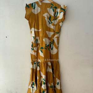 Hermoso vestido estampado de bloque de algodón floral amarillo vestido para ropa informal vestido estampado de bloque de mano - Product Image 1