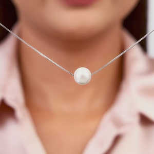 Anushka Sharma <b>Silver</b> White Pearl <b>Moon</b> <b>Necklace</b> - Product Image 3