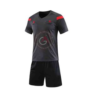 Maillot d'entraînement de football personnalisé personnalisé à manches courtes et shorts uniformes de football en tissu polyester à manches courtes - Product Image 5