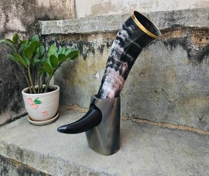 Meilleure offre d'usine : Corne à boire viking bio, personnalisable, toutes tailles, finition polie, faite à la main, haute qualité, durable, gratuite - Product Image 2