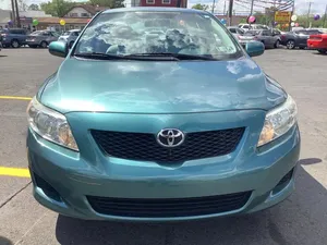 Toyota Corolla LE 2010 - Product Image 6