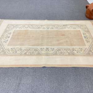 Alfombra Vintage Grande de 5.1x8.3 pies, Alfombra Turca, Alfombra Oriental de Lana Beige y Azul - Product Image 2