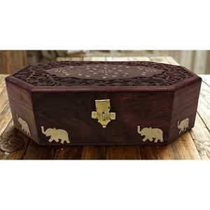 กล่องไม้แกะสลักด้วยมือพรีเมี่ยมพร้อมสลักทองเหลืองบริสุทธิ์ดีไซน์โบราณ (12x8นิ้ว) - Product Image 4