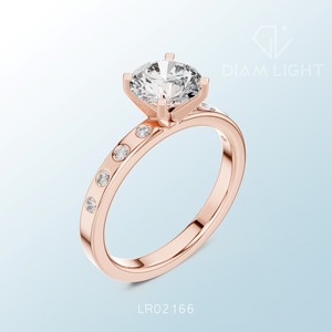 แหวนเพชรเม็ดเดี่ยวทองคำขาวสั่งทำพิเศษ ประดับเพชรทรงกลม VS+ พร้อมใบรับรอง IGI เหมาะสำหรับเป็นของขวัญหมั้นและงานแต่งงาน - Product Image 3