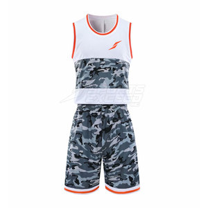 Uniforme de baloncesto hecho en Pakistán, camiseta de equipo y pantalones cortos de sublimación, uniforme de baloncesto de color personalizado - Product Image 1