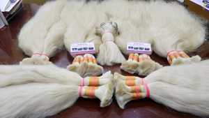 Extensions de cheveux naturels indiens Remy, bruts, non traités, lisses et soyeux, ondulés, double trame, sans nœuds, Hair King - Product Image 3