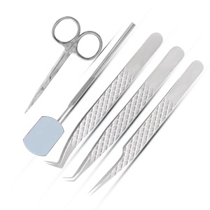 Pinzas de extensión de pestañas de acero inoxidable ligeras de Venta caliente herramienta de extensión de pestañas de Punta puntiaguda de agarre de diamante de Color plateado - Product Image 1