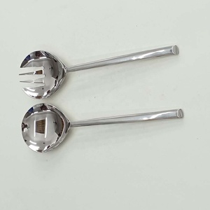 Juego de cucharas y tenedores plateados de acero inoxidable, diseño único, con mango redondo, modernos, para servir ensaladas - Product Image 2