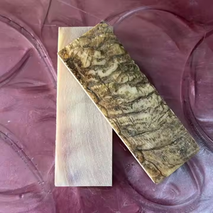 Écailles de corne de mouton 100% naturelles, polies et écologiques, provenant d'Inde, pour l'artisanat de couteaux et de l'artisanat de la forme croissant. - Product Image 3