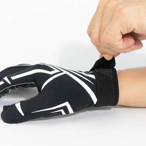 Gants de football américain en gros avec logo personnalisé Meilleurs gants de gardien de but Gants de football américain à prix raisonnable - Product Image 4