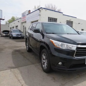 TOP NOTCH utilisé 2015 T * oyota Highlander LE Plus - Product Image 1
