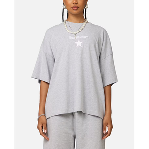 2025 confortable Fit vente chaude chenille broderie dos graphique avant conception Boxy T-shirt goutte-épaule col rond pour les femmes - Product Image 5
