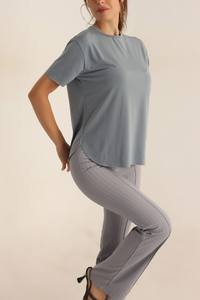 Camiseta de Mujer, Nueva Colección 2026, con Logotipo de Marca Personalizado, Diseño Moderno, Manga Corta - Product Image 4