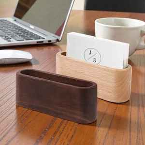 Tarjetero de Madera de Alta Calidad |   Estuche para Tarjetas Bancarias de Madera Natural Sólida |   Almacenamiento de Tarjetas Minimalista Hecho a Mano - Product Image 4