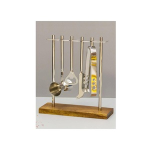 Ensemble de 4 outils de bar et de vin dorés de la meilleure qualité avec vernis fait main pour accessoires de bar - Product Image 3
