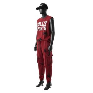 Conjunto deportivo de dos piezas sin mangas para hombre, tela duradera de algodón y poliéster, color rojo, logotipo estampado en caliente, camiseta sin mangas y pantalón para hombre - Product Image 4