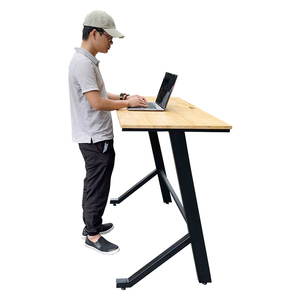 Escritorio Elevable con Diseño Minimalista y Características Ergonómicas - Altura 105 cm - Product Image 1