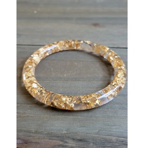 Brazalete de Resina Elegante de Excelente Calidad para Mujer, Accesorio Casual y de Fiesta, Disponible en Grandes Cantidades - Product Image 1