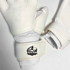 <b>Super</b> Soft Comfortable Goalkeeper Football Gloves High Quality Reasonable Price Custom Design Goalkeeper Gloves - Product Image 5