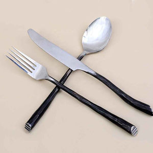 Cuchillos de Banquete Medievales Personalizados de Estilo Vintage para Acampar al Aire Libre, Cazar, Herramientas de Comedor Decorativas de Alta Durabilidad - Product Image 3