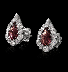 Pendientes de tuerca de lujo con granate talla pera para mujer, aretes vintage con halo de cristal, joyería de boda bañada en plata - Product Image 3