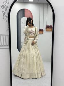 Nouvelle collection de 3 pièces de style indien pakistanais traditionnel pour femmes, prêt-à-porter, longueur au sol, Lehenga Choli de haute qualité pour les fêtes - Product Image 6