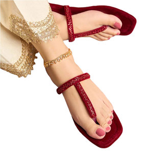 Chaussures décontractées pour femmes fabriquées au Pakistan, qualité supérieure, semelle extérieure en cuir naturel antidérapante, dessus en velours, en stock - Product Image 1