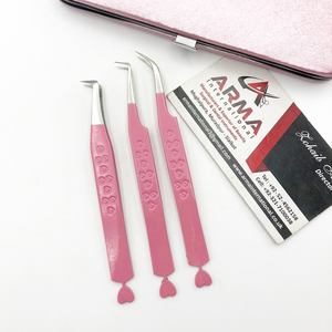 Pince à cils en acier inoxydable à revêtement rose avec logo personnalisé CNC de vente chaude - Product Image 1