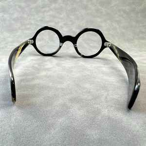 Gafas de Sol Minimalistas de Alta Gama, Ecológicas, Hechas a Mano con Cuerno de Búfalo, Forma Geométrica Moderna, Color Natural, Empaque Personalizado - Product Image 5