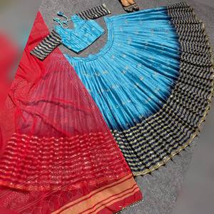 Navratri Spécial Soie Séquence Broderie Travail et Impression Numérique Zari Travail Lehenga Choli Avec Lourde Georgette Dentelle Travail Dupatta - Product Image 4
