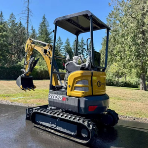 LIVRAISON GRATUITE CFG STE20R EXCAVATRICE DIESEL 15HP Lame avant de 39 à 49 pouces Godet de terrassement de 18 pouces Bras oscillant Système de chenilles à 2 vitesses EPA CE - Product Image 1