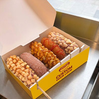 Boîte à emporter en carton blanc premium avec fentes intégrées pour les bâtonnets : Emballage sûr et élégant pour les corn-dogs coréens gourmands