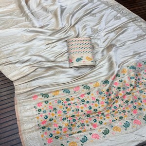 Sari en tissu viscose Mashru pur, tissage jacquard Jari, avec pallu riche en Meenakari, blouse assortie avec travail de tissage Meenakari - Product Image 4