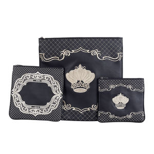 Almohada bordada de cuero de calidad superior, bolsos religiosos Tallit, forro de PVC, cierre de cremallera, logotipo personalizado, fabricante indio - Product Image 5