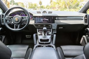 2022 Cayenne GTS Coupe ตรวจสอบคู่-V8เทอร์โบ, AWD, แพคเกจพรีเมี่ยมบวก, - Product Image 4