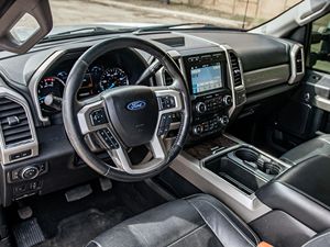 USADO LHD/RHD 2018 FORD F-250 SUPER DUTY LARIAT - Product Image 4