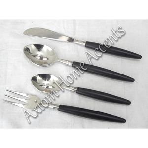 Couverts contemporains plaqués cuivre Cuillères et fourchettes au design élégant de qualité supérieure par Axiom Home Accents - Product Image 2