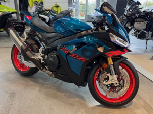รถจักรยานยนต์รุ่น RS660 RSV4 659 ซีซี 105 แรงม้า 77.2 กิโลวัตต์ 10,400 รอบต่อนาที เครื่องยนต์แบบทวิน 4 วาล์วต่อกระบอกสูบ ปี 2026 สำหรับการประมูลเชิงพาณิชย์ชั้นนำ พร้อมจัดส่ง - Product Image 3