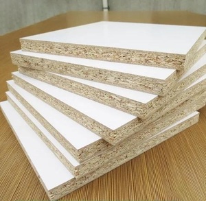 Fabricante de tableros de partículas-Tablero laminado de aglomerado para muebles y uso en interiores Superficie terminada - Product Image 1