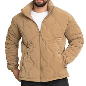 Vente en gros Veste matelassée d'hiver pour hommes Manteau matelassé à capuche en toile de haute qualité, style tendance avec bulles pour vêtements d'extérieur - Product Image 1